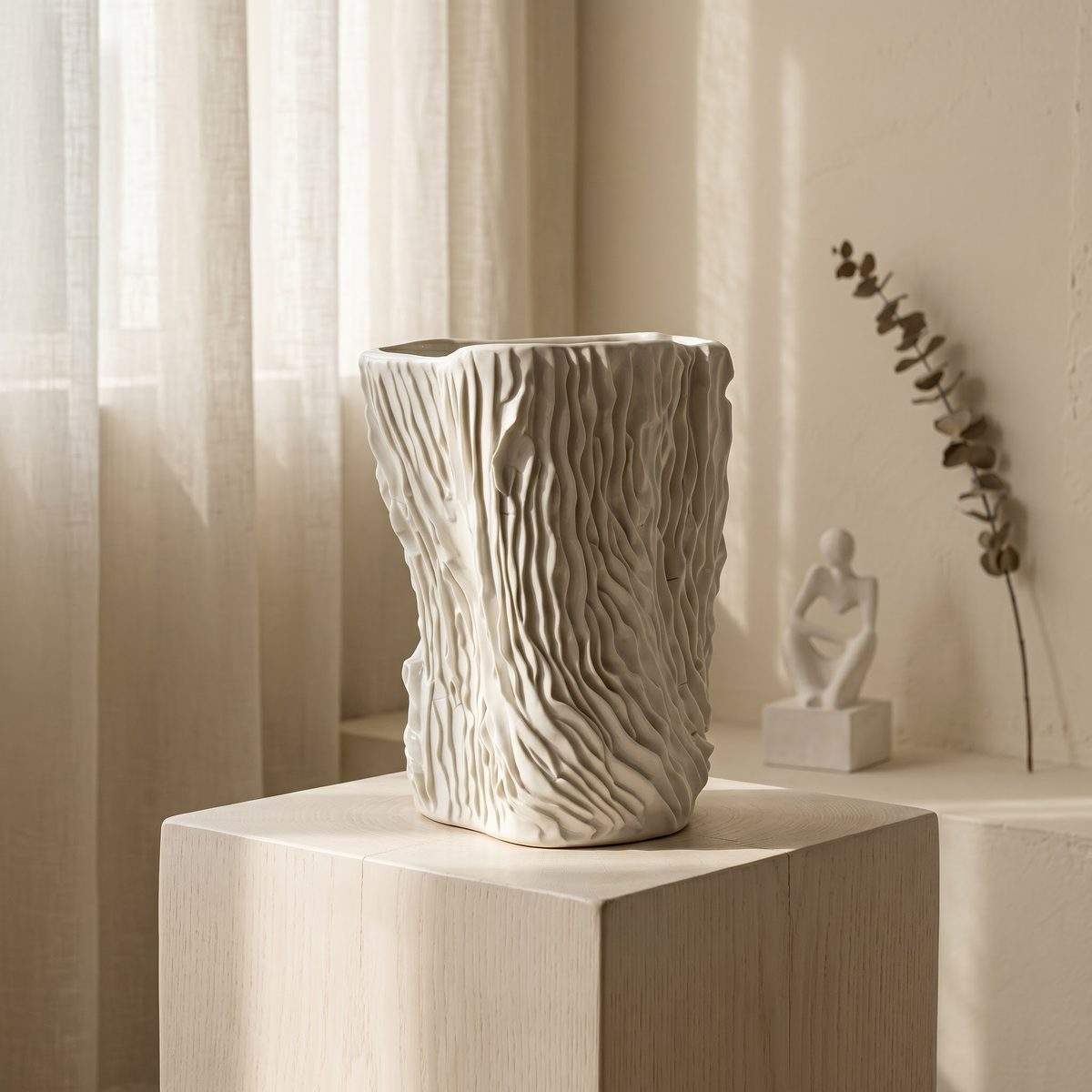 Modern Textured Ceramic Vase – Sculptural Decorative Flower Vase for Home Décor